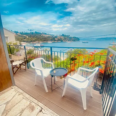 Stratigos דירה קלאמי