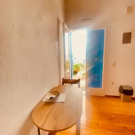 Stratigos Apartamento