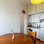 Apartment Stratigos *